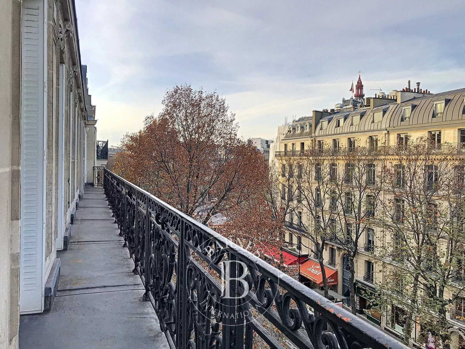 Paris  - Apartment 4 Bedrooms