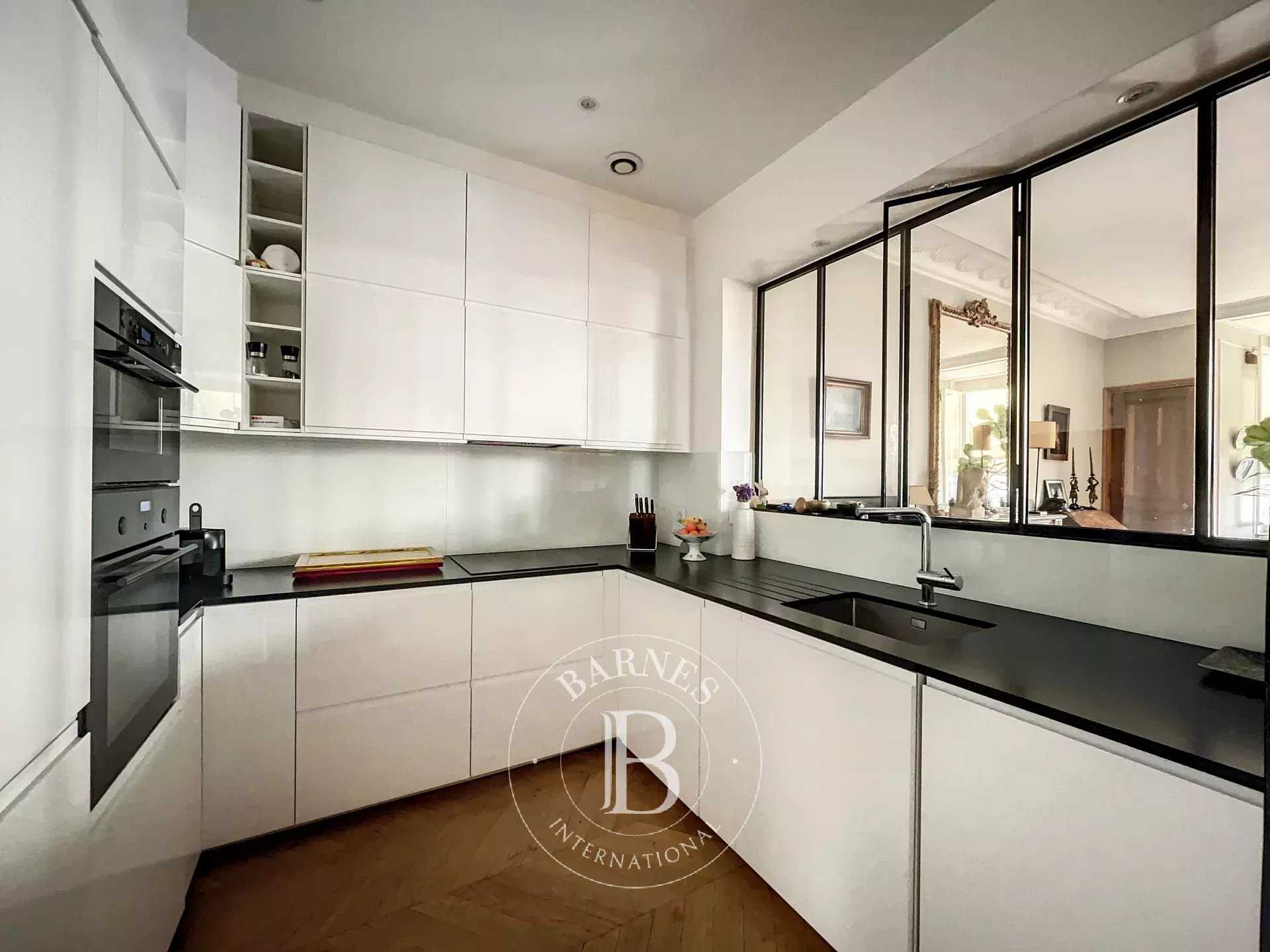 Paris  - Apartment 2 Bedrooms