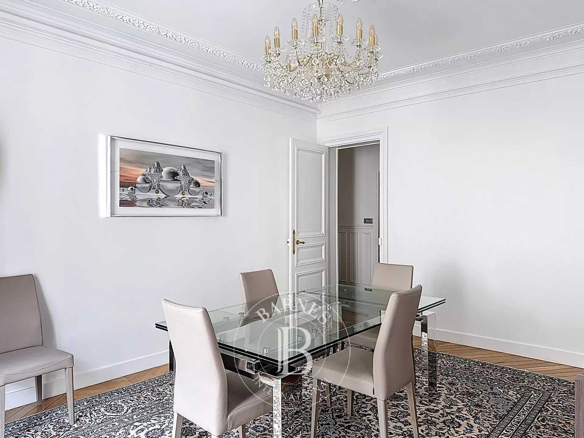 Paris  - Apartment 2 Bedrooms