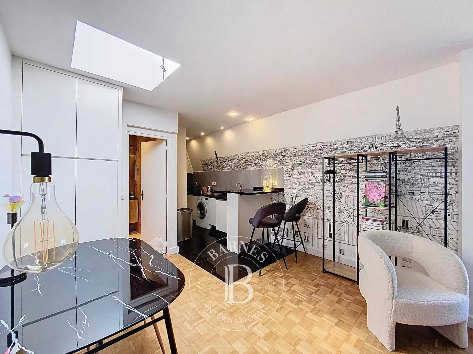 Paris  - Appartement 1 Pièce, 1 Chambre