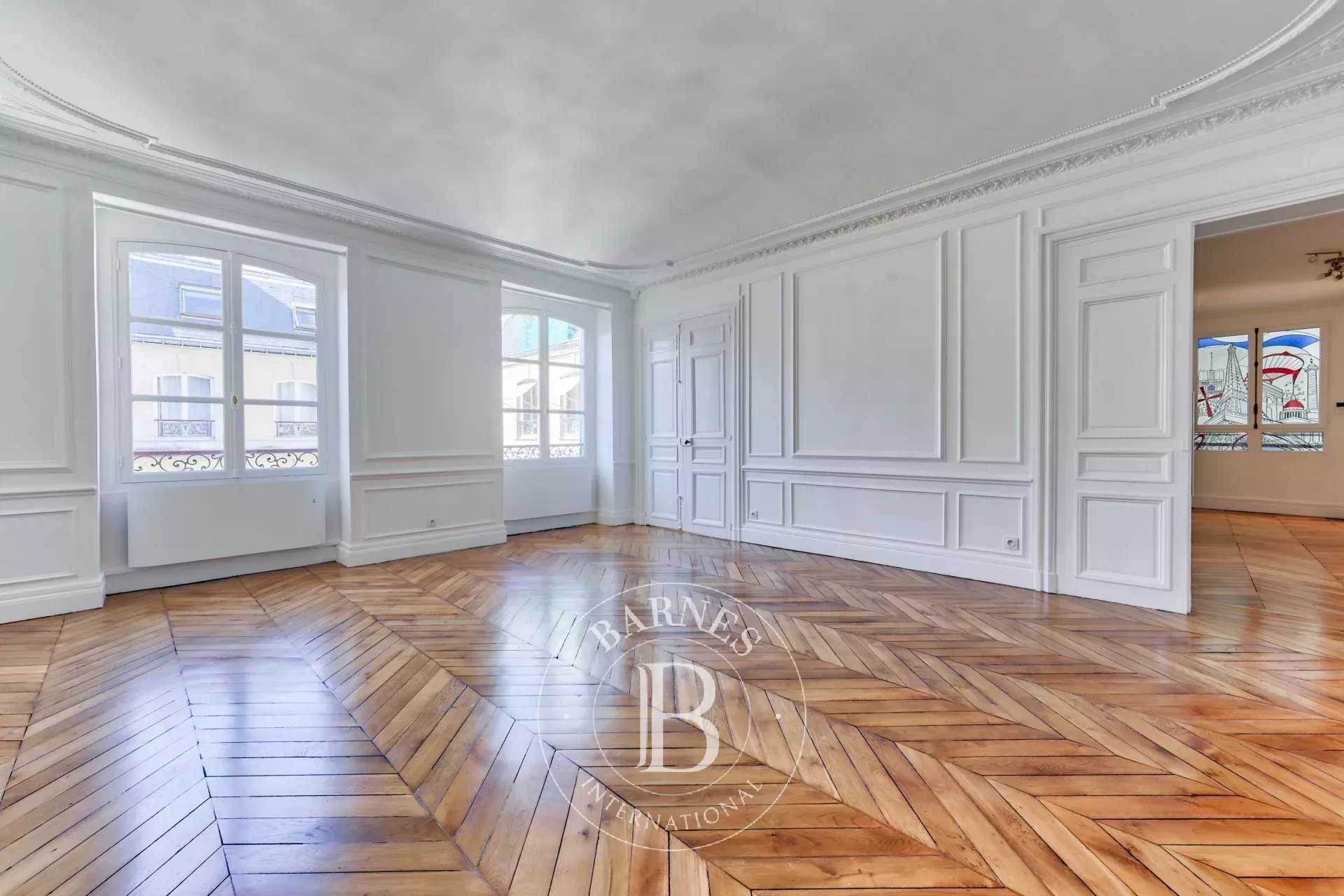 Paris  - Apartment 3 Bedrooms