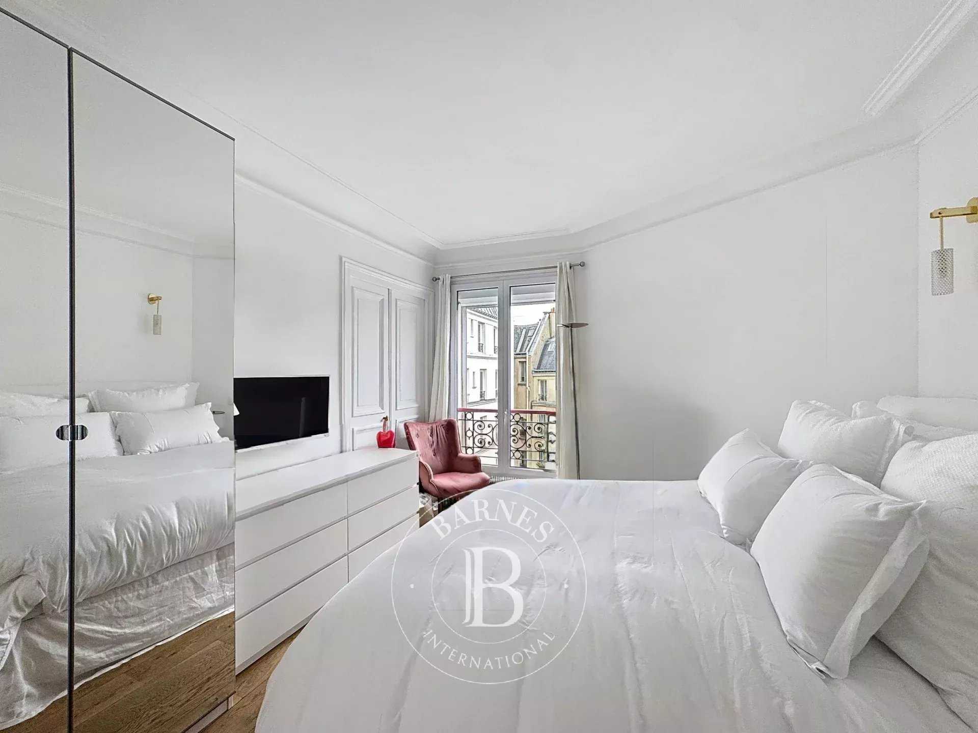 Paris  - Apartment 2 Bedrooms