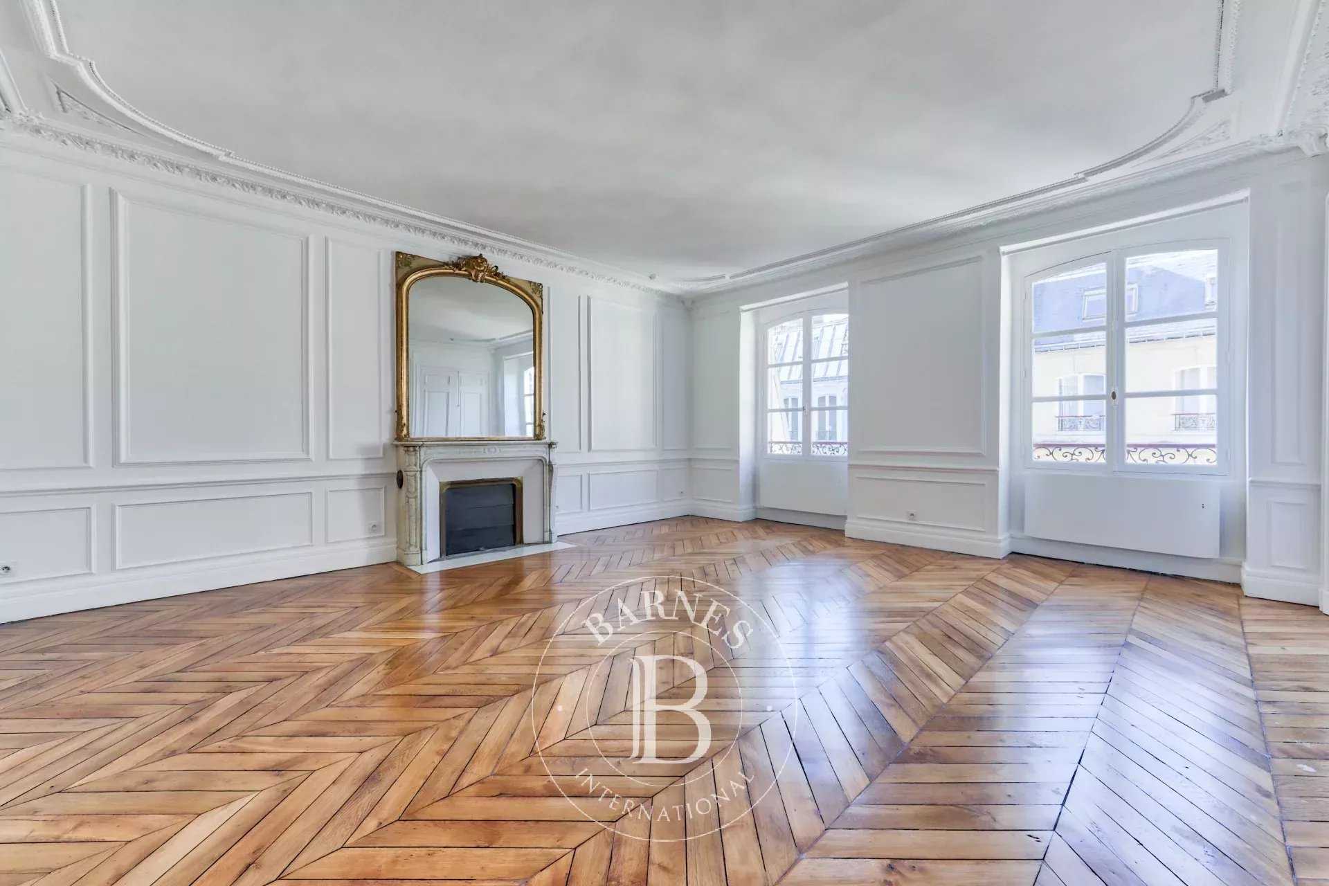 Paris  - Apartment 3 Bedrooms