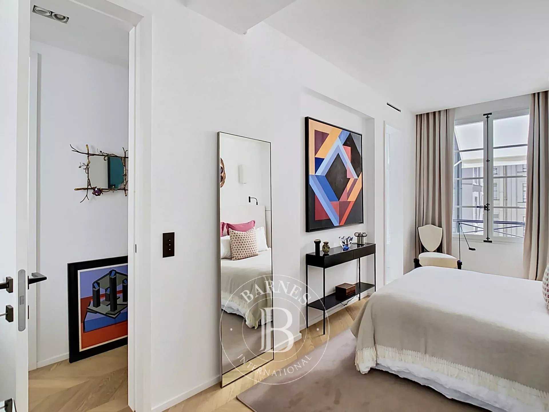 Paris  - Appartement 2 Pi&egrave;ces, 1 Chambre