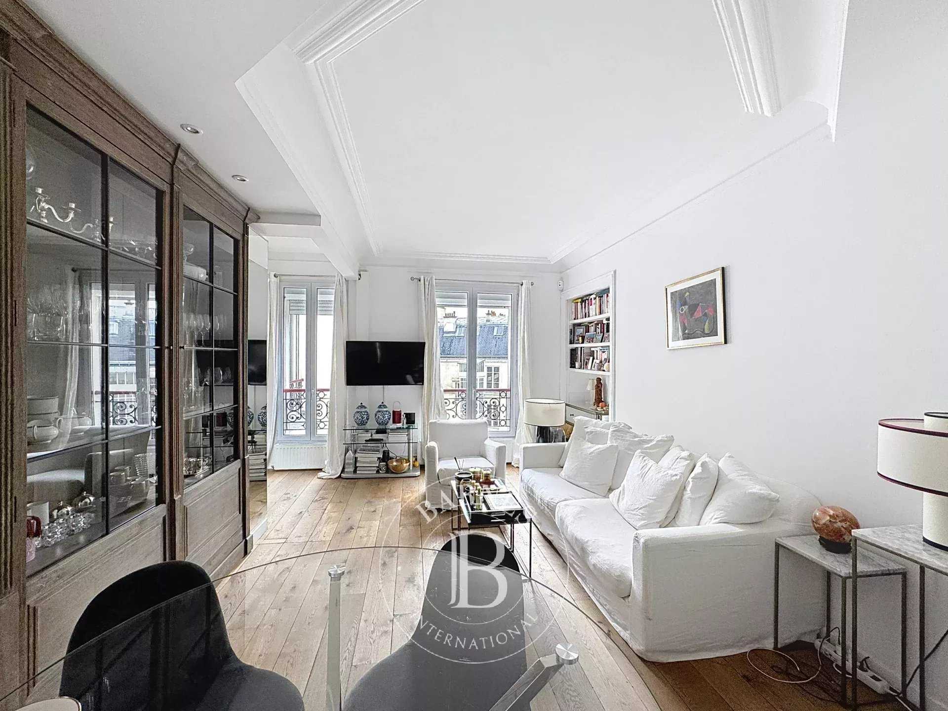 Paris  - Apartment 2 Bedrooms