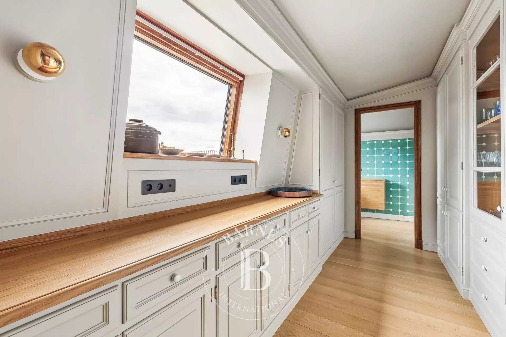 Paris  - Apartment 2 Bedrooms