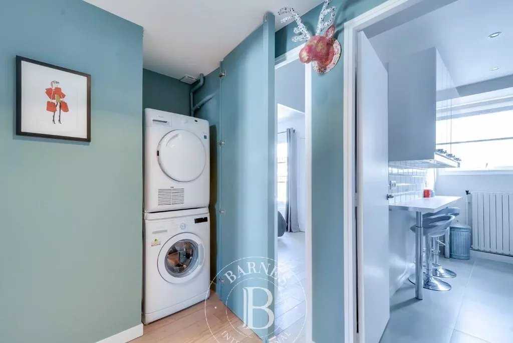 Paris  - Appartement 3 Pièces 2 Chambres