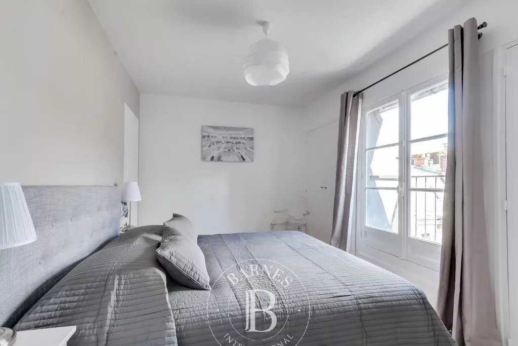 Paris  - Appartement 3 Pièces 2 Chambres