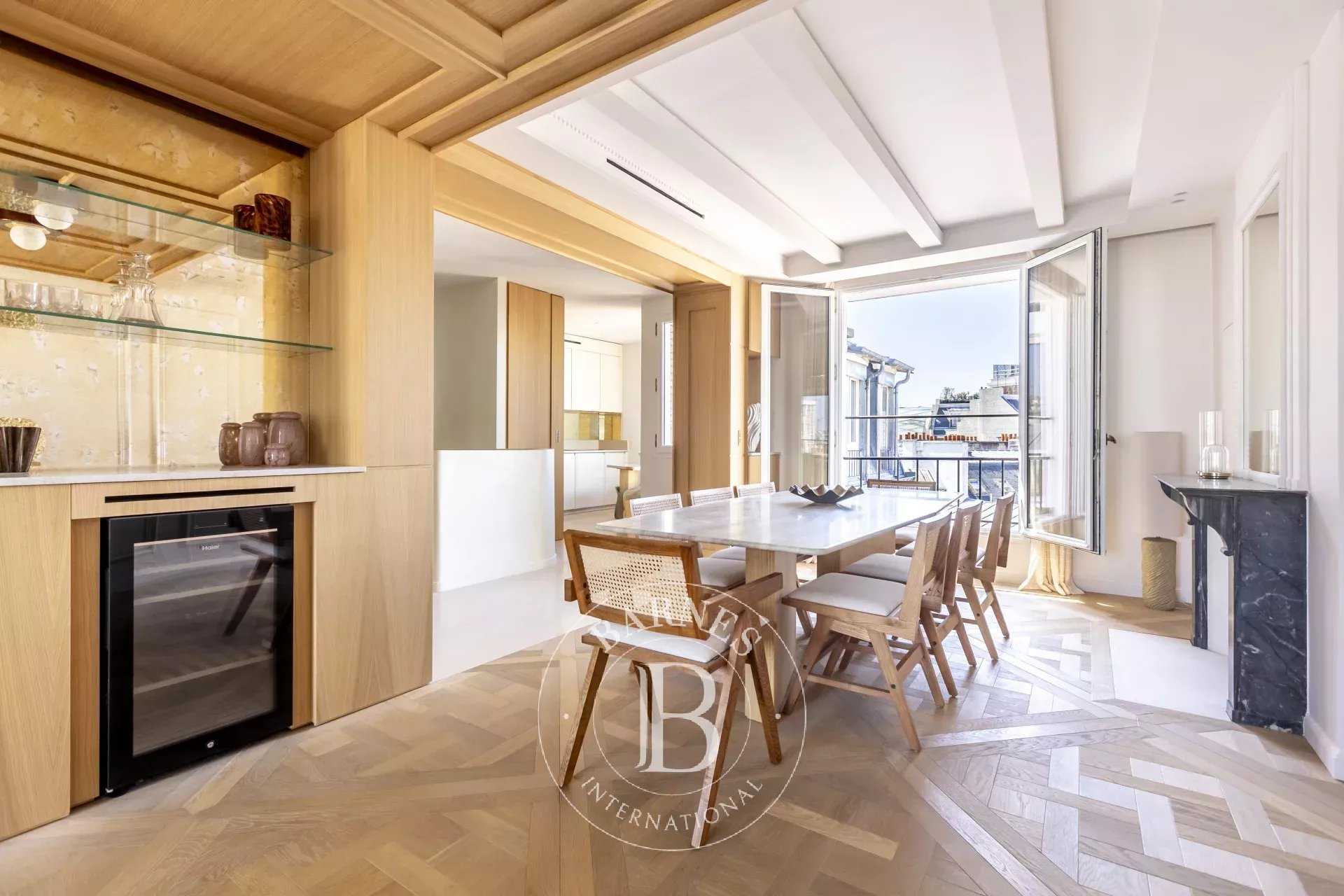 Paris  - Apartment 2 Bedrooms