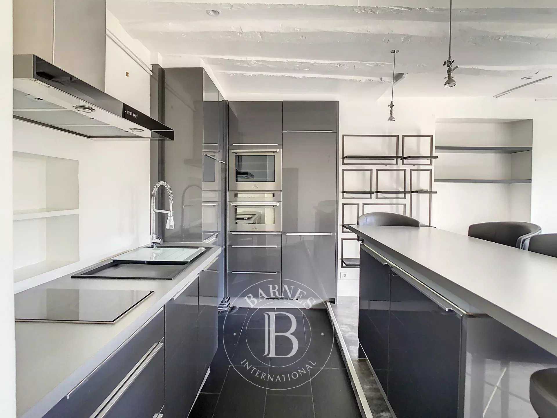 Paris  - Piso 2 Cuartos, 1 Habitacion