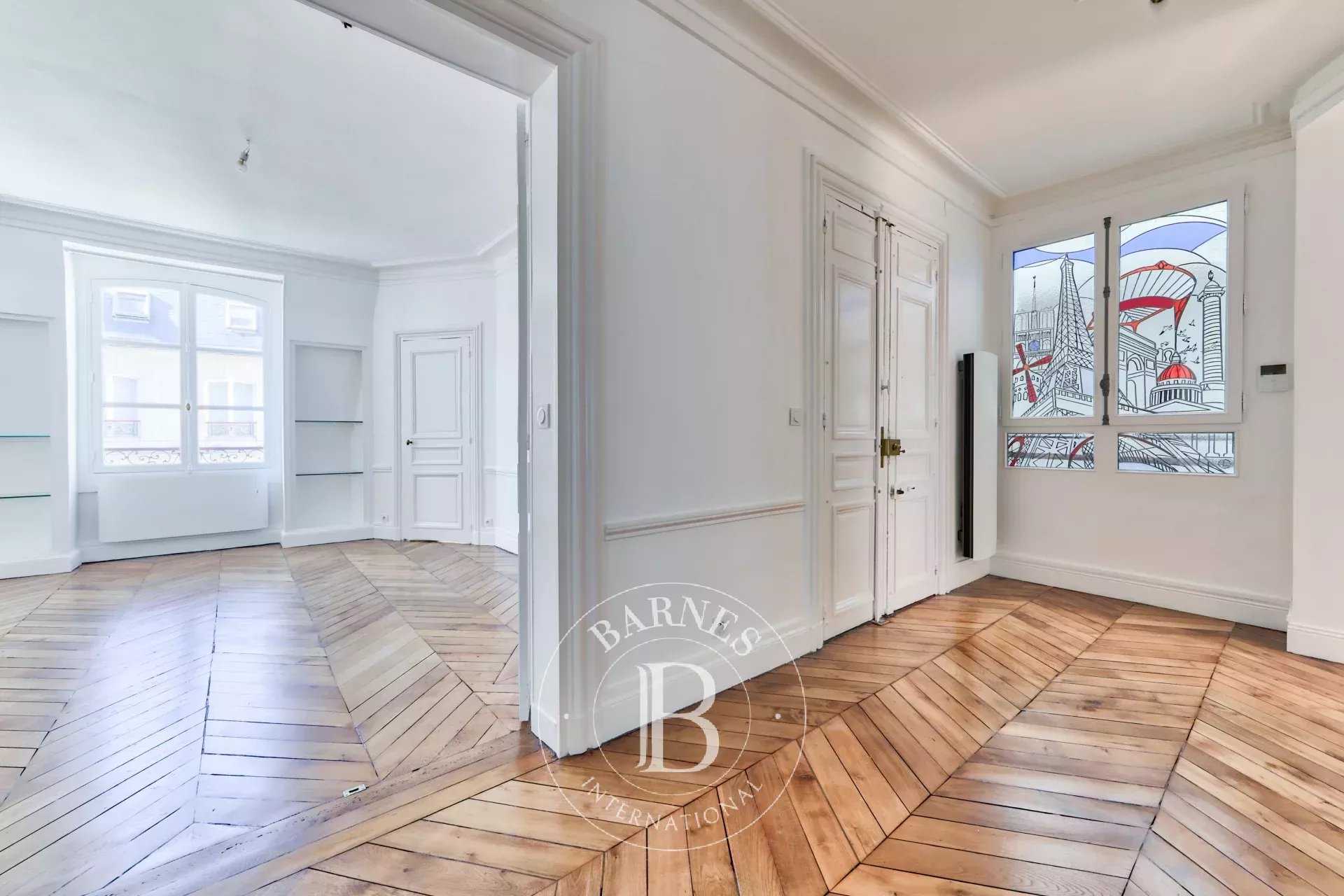 Paris  - Apartment 3 Bedrooms