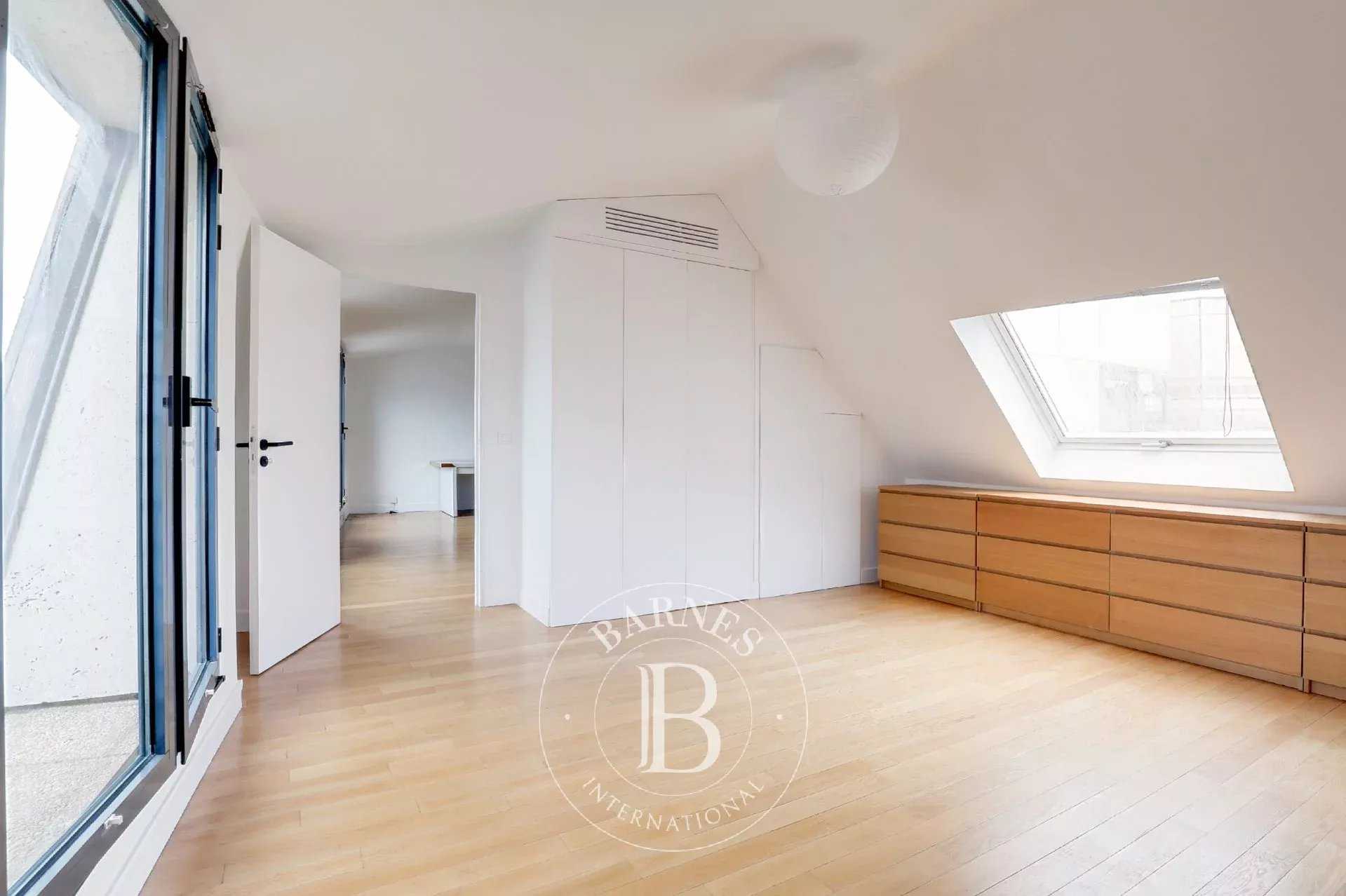 Paris  - Apartment 2 Bedrooms