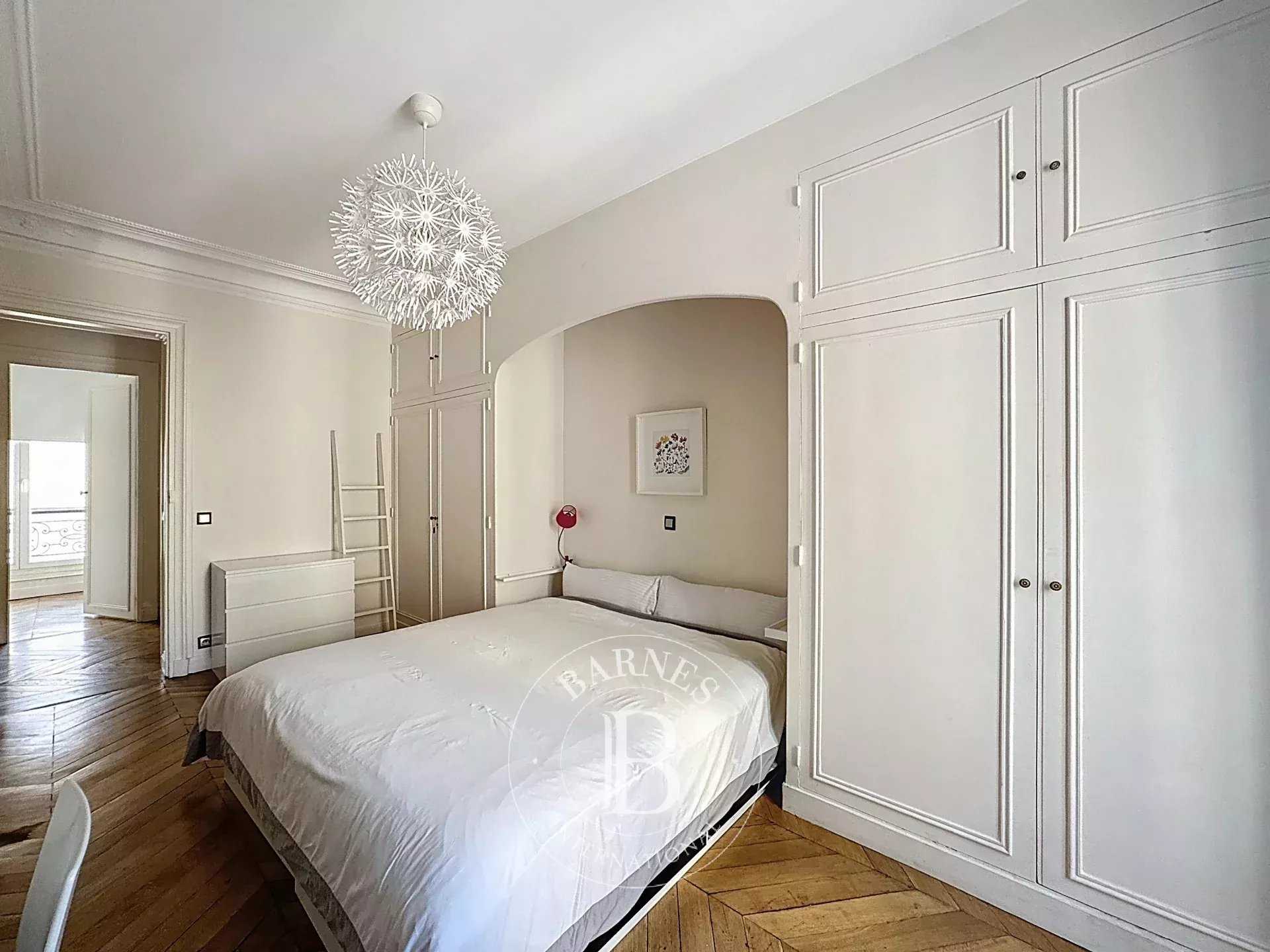 Paris  - Piso 5 Cuartos 2 Habitaciones