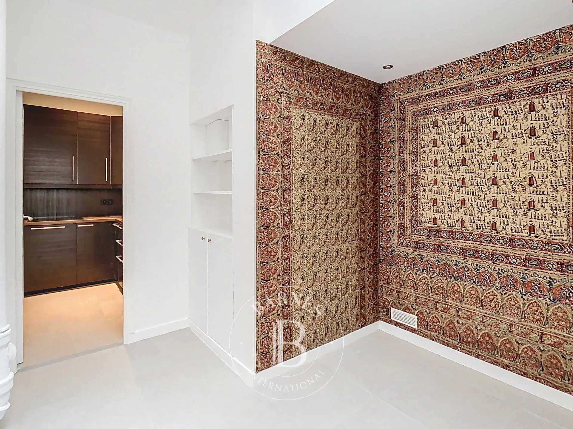 Paris  - Appartement 2 Pi&egrave;ces, 1 Chambre