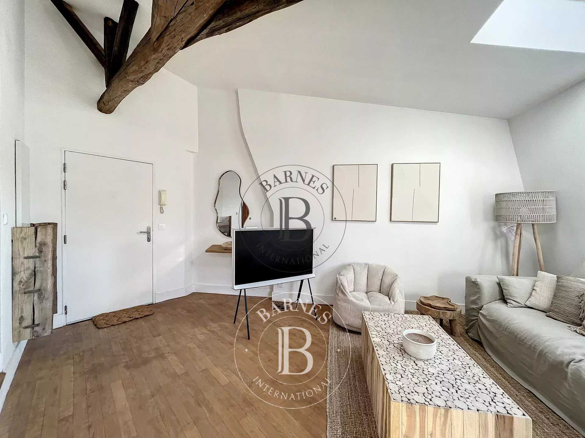 Paris  - Appartement 2 Pi&egrave;ces, 1 Chambre