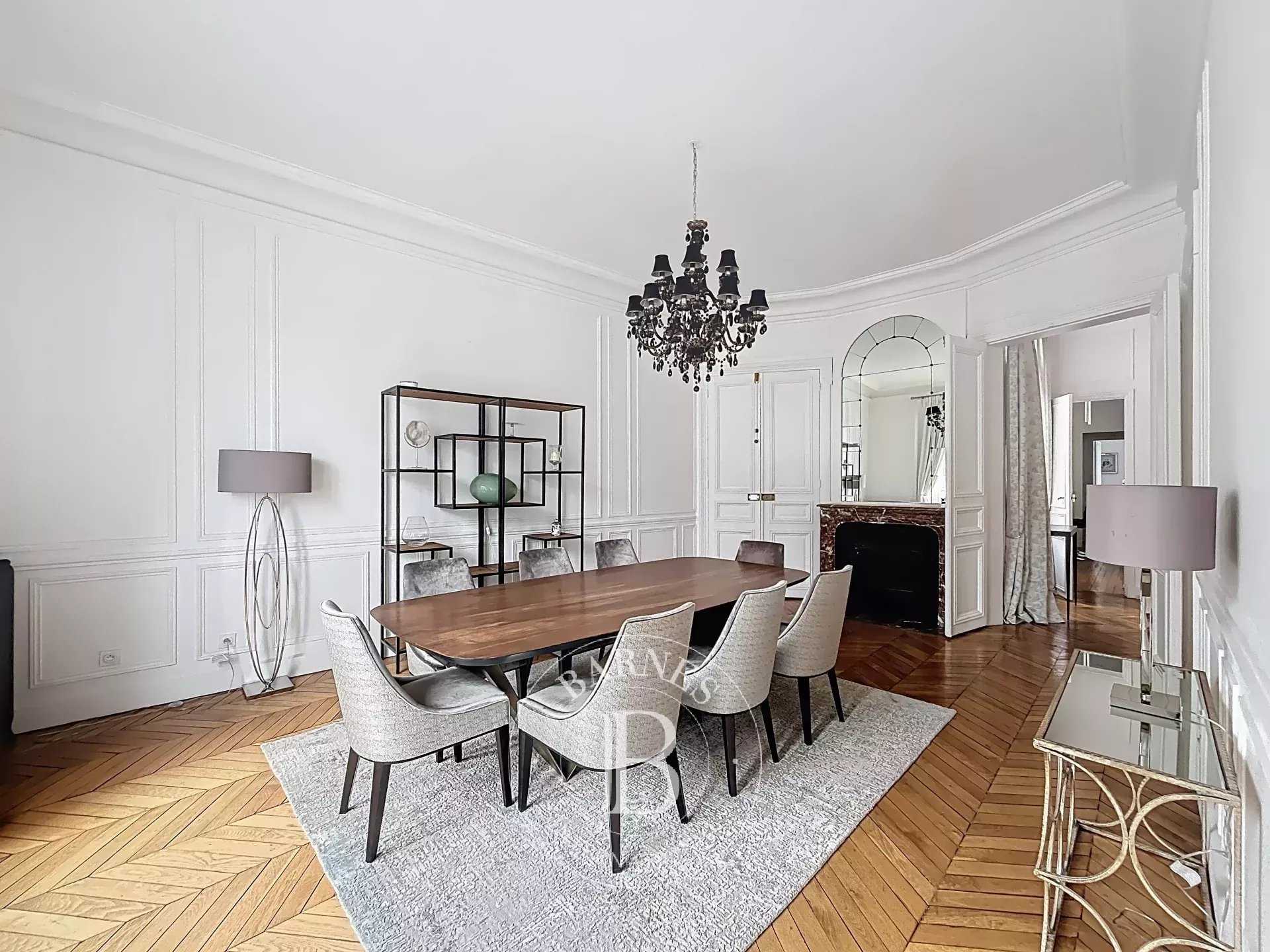Paris  - Apartment 2 Bedrooms