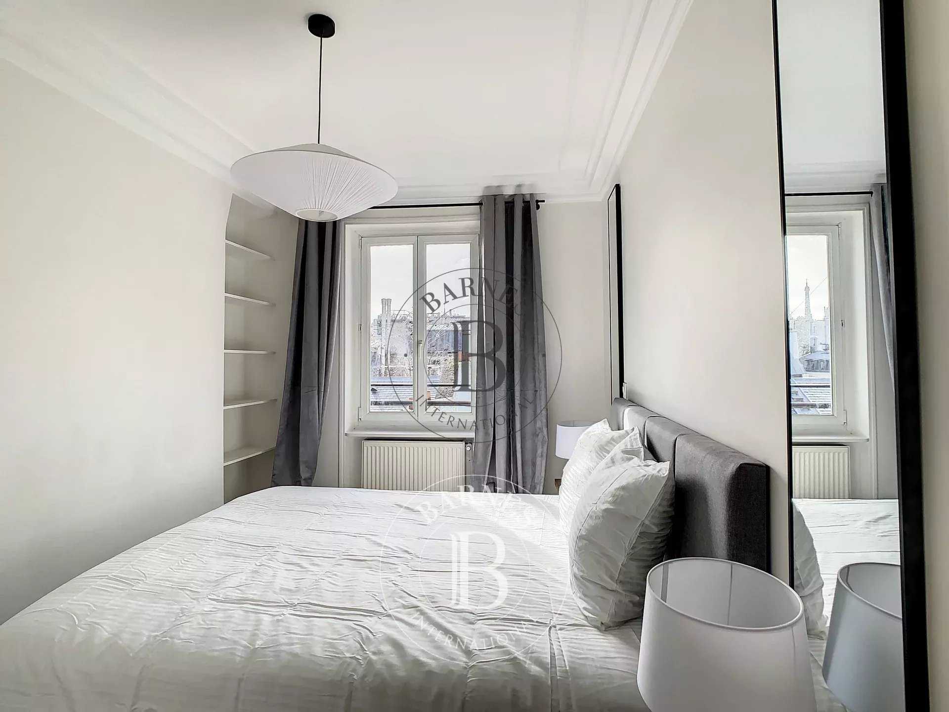Paris  - Appartement 3 Pièces 2 Chambres