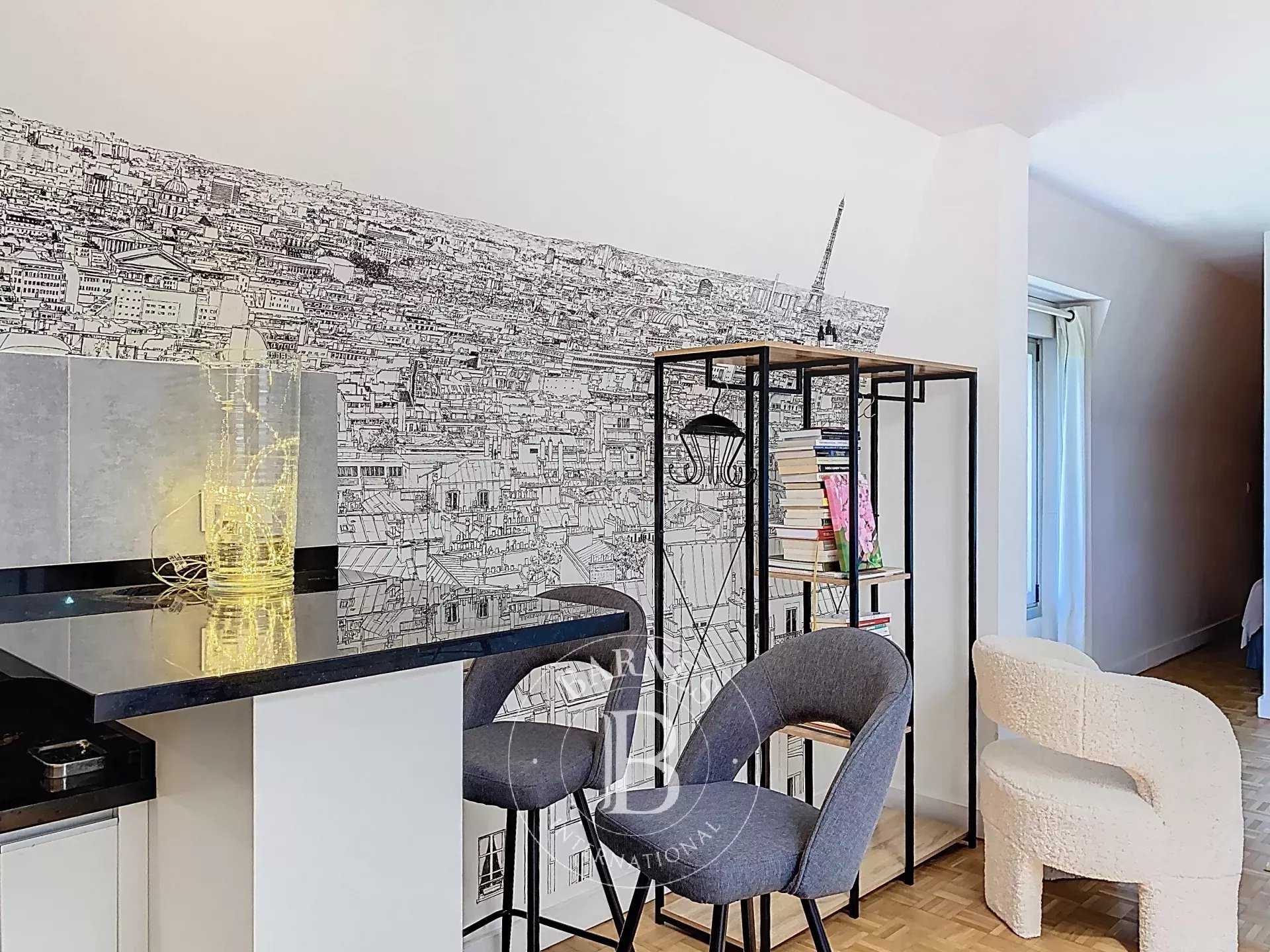 Paris  - Appartement 1 Pièce, 1 Chambre