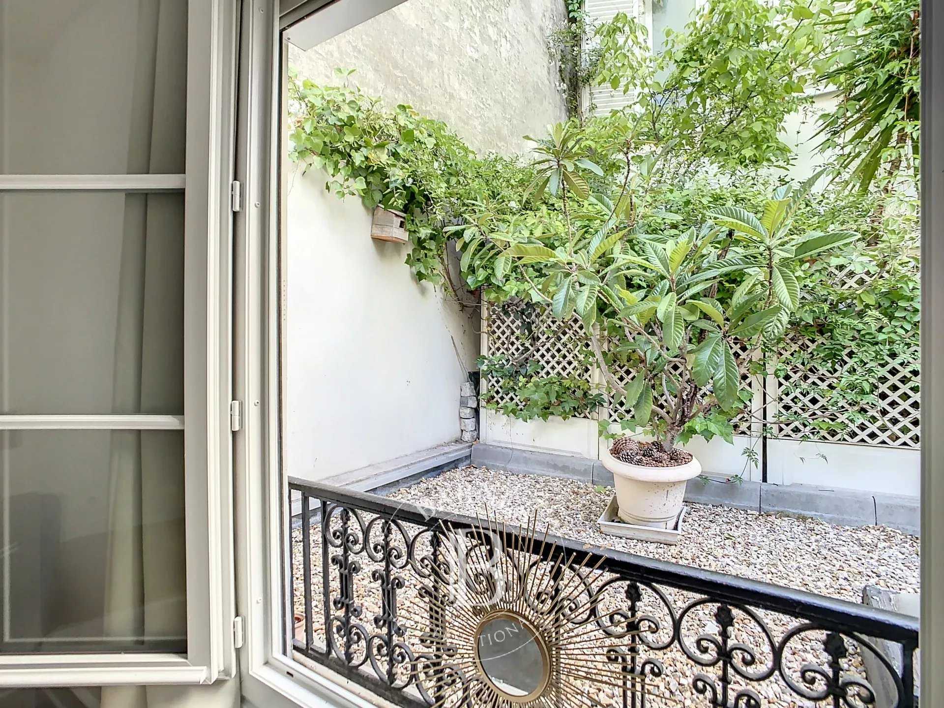 Paris  - Appartement 2 Pi&egrave;ces, 1 Chambre