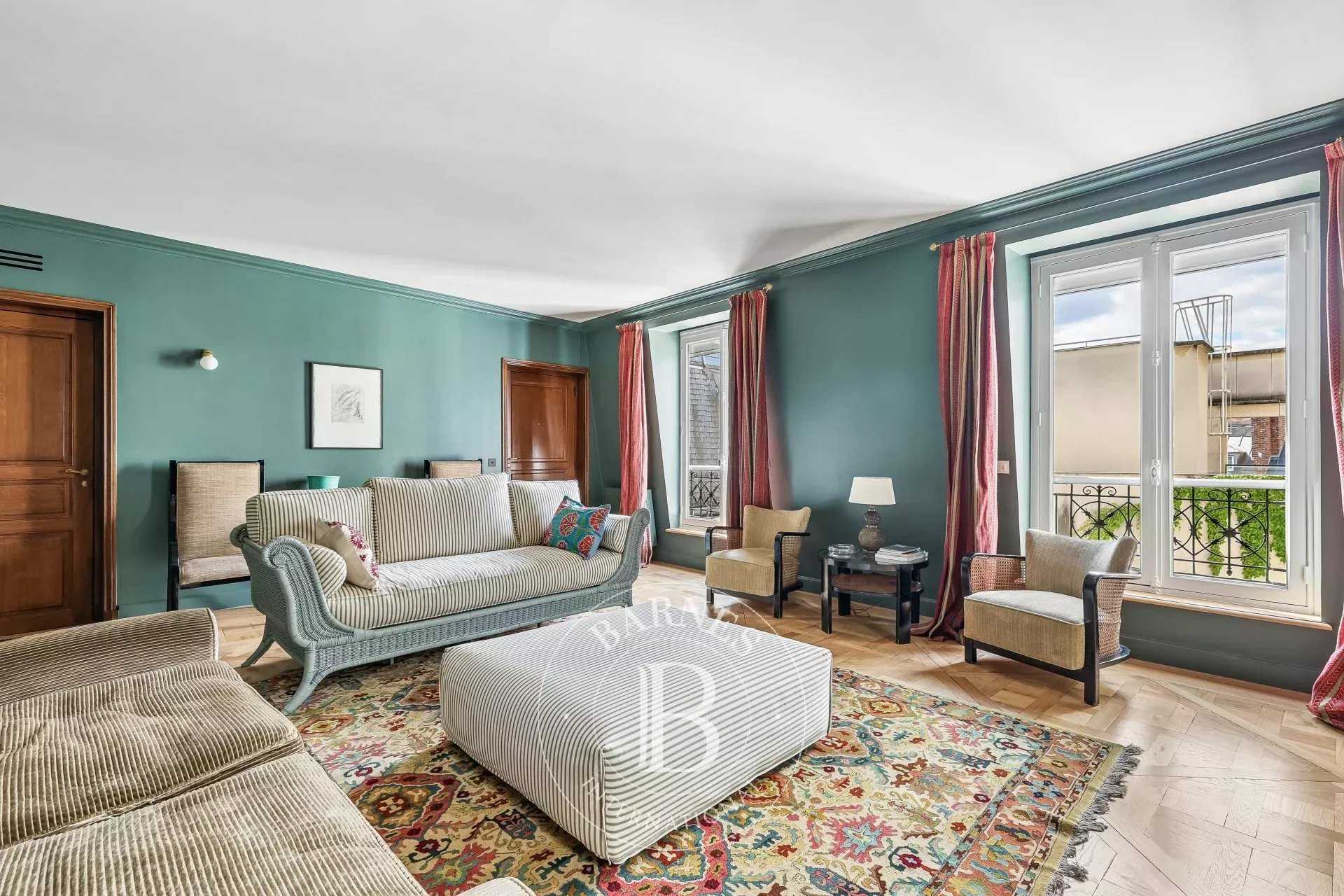 Paris  - Apartment 2 Bedrooms