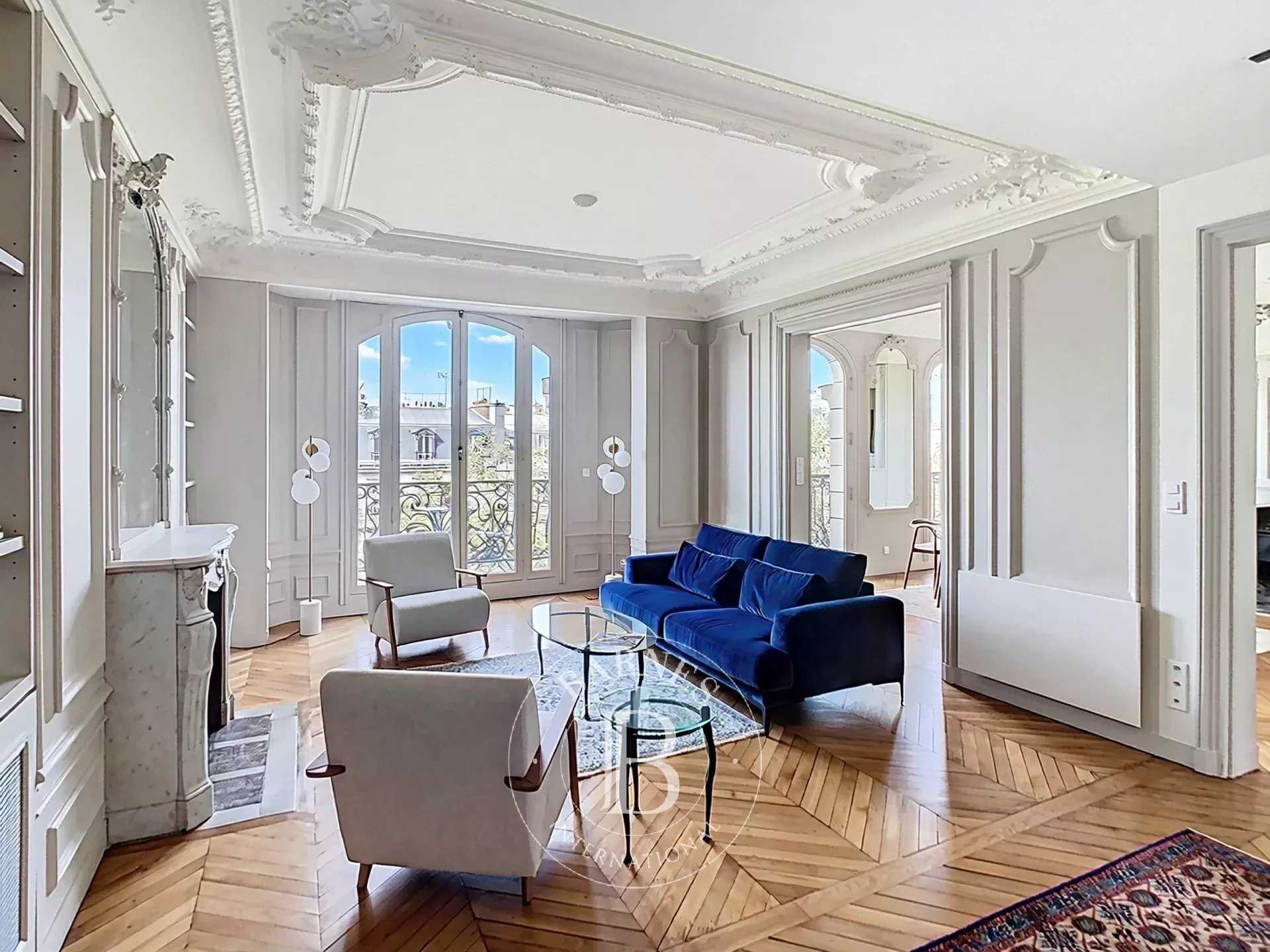 Paris  - Appartement 5 Pi&egrave;ces 3 Chambres