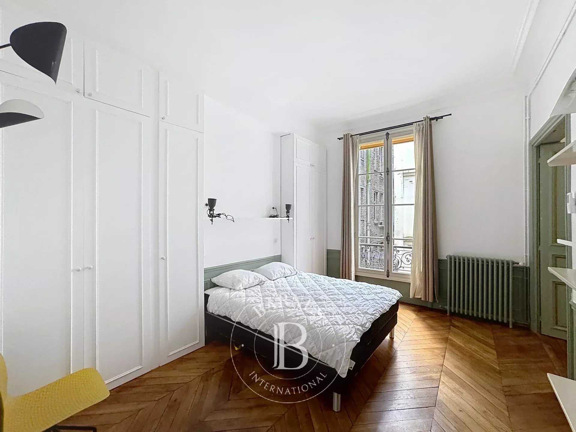 Paris  - Appartement 2 Pi&egrave;ces, 1 Chambre