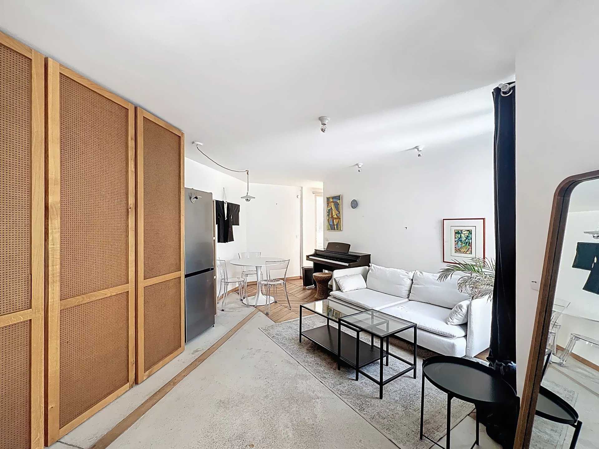 Paris  - Appartement 2 Pi&egrave;ces, 1 Chambre