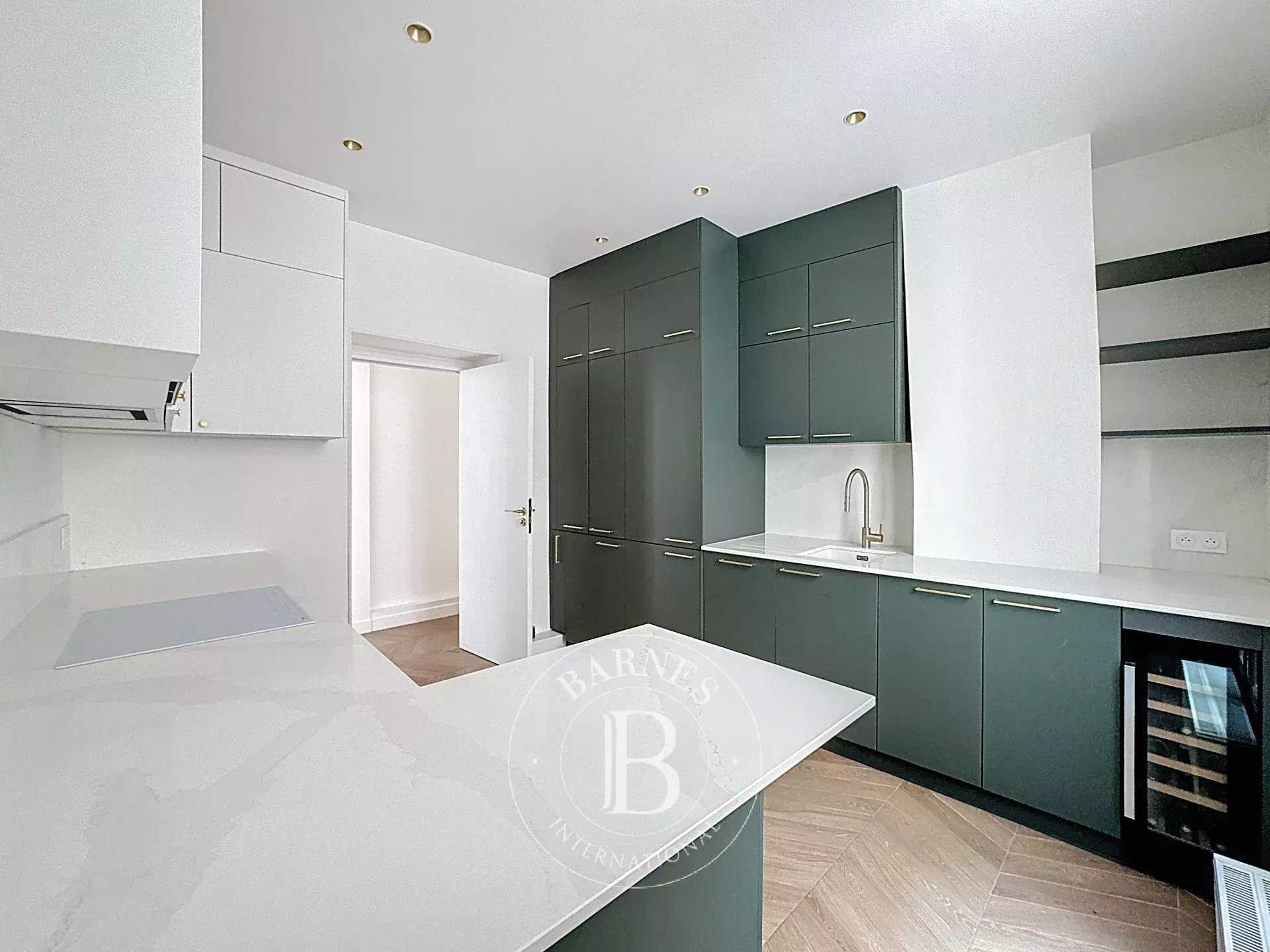 Appartement Paris 75001  -  ref 86105334 (picture 3)