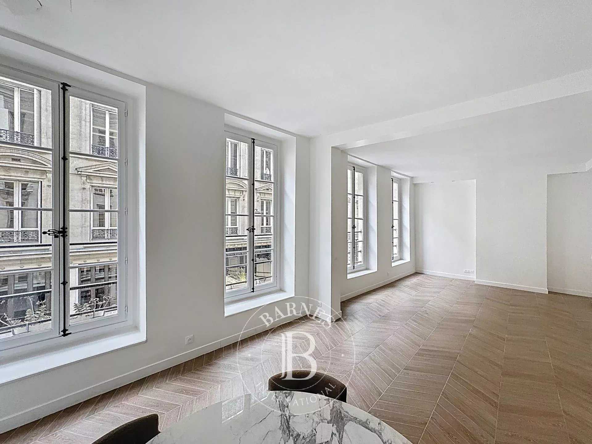 Appartement Paris 75001  -  ref 86105334 (picture 2)