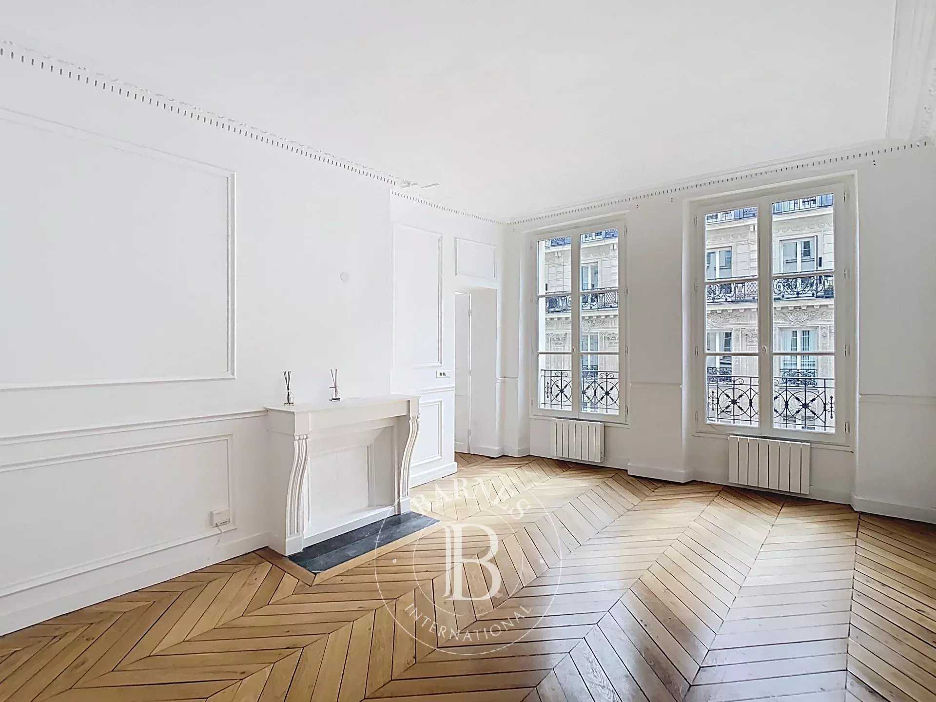 Appartement Paris 75008  -  ref 86924750 (picture 1)