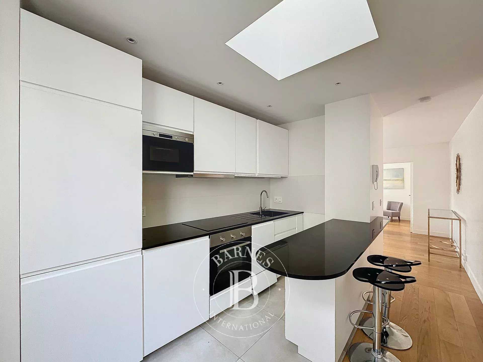 Appartement Paris 75008  -  ref 85650096 (picture 3)