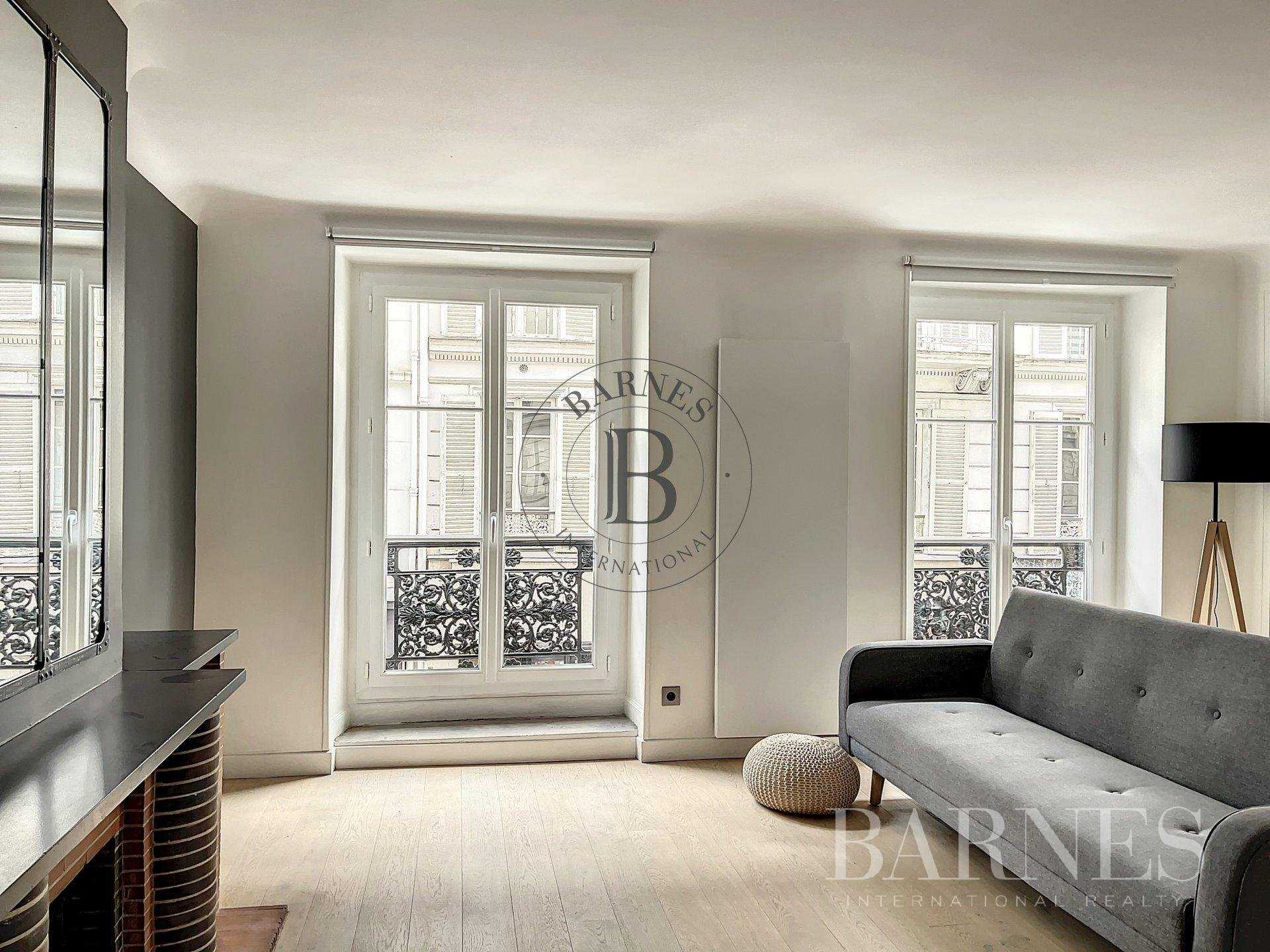 Appartement Paris 75008  -  ref 2765893 (picture 2)