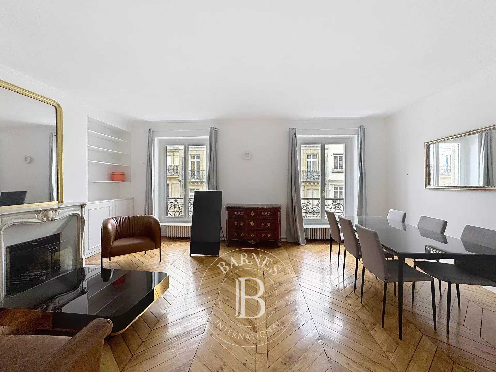 Appartement Paris 75008  -  ref 85939123 (picture 2)