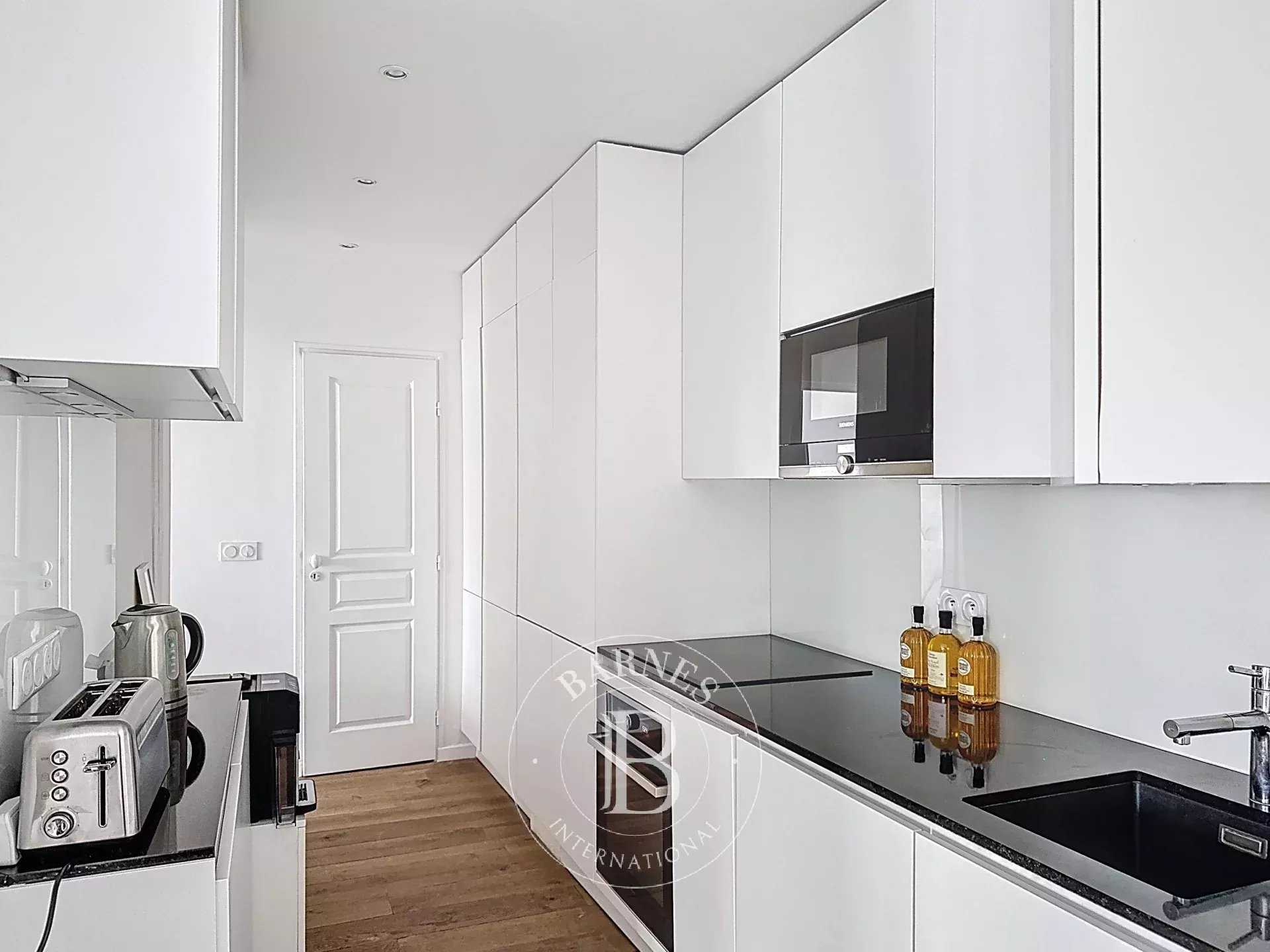 Apartment Paris 75008  -  ref 86615198 (picture 3)