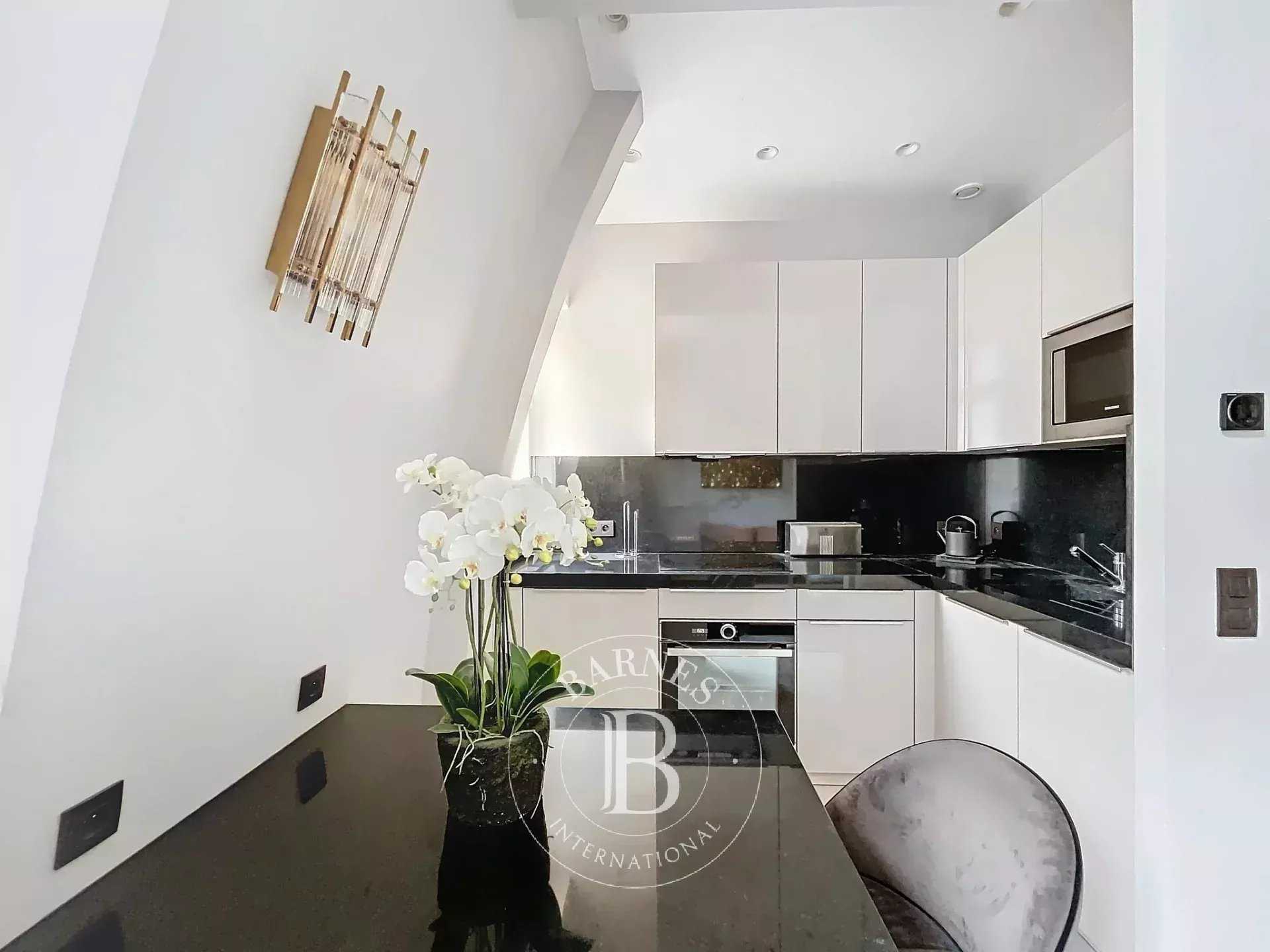 Appartement Paris 75008  -  ref 85679583 (picture 3)