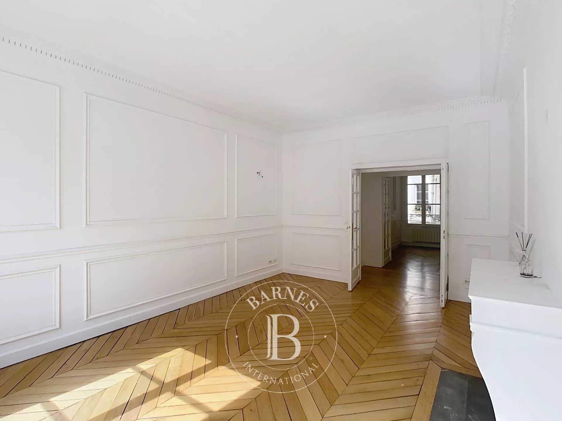 Appartement Paris 75008  -  ref 86924750 (picture 3)