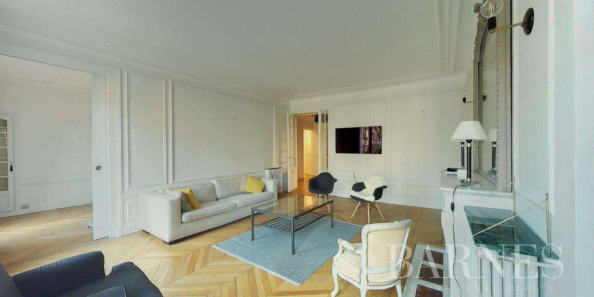 Appartement Paris 75008  -  ref 6645857 (picture 2)