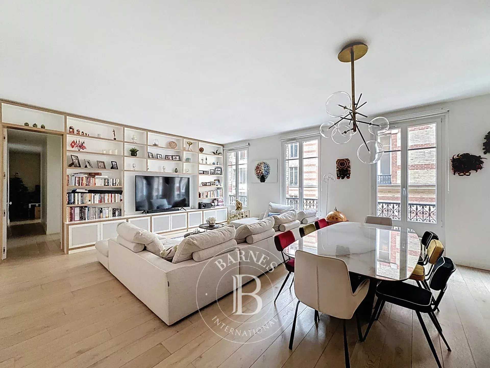 Appartement Paris 75008  -  ref 86743636 (picture 2)