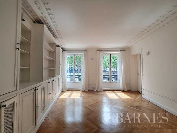 Apartment Paris 75008  -  ref 5743440 (picture 3)
