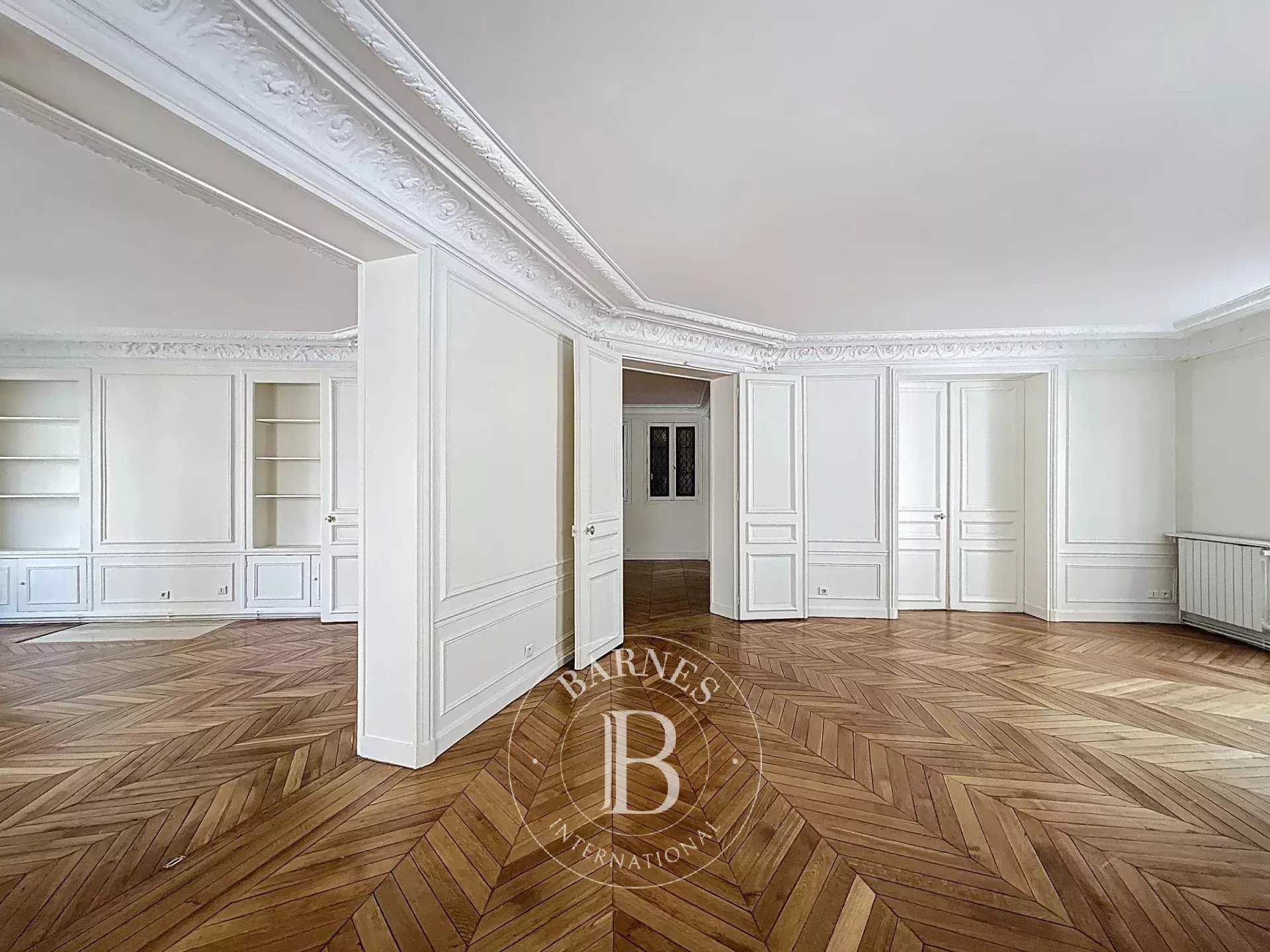 Appartement Paris 75008  -  ref 85993338 (picture 1)