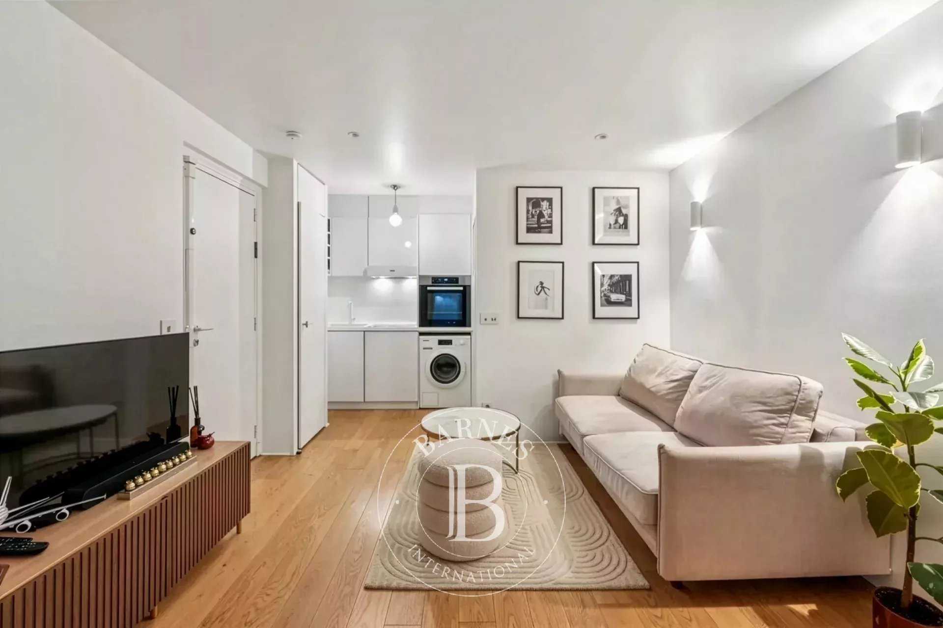 Appartement Paris 75008  -  ref 86649730 (picture 1)