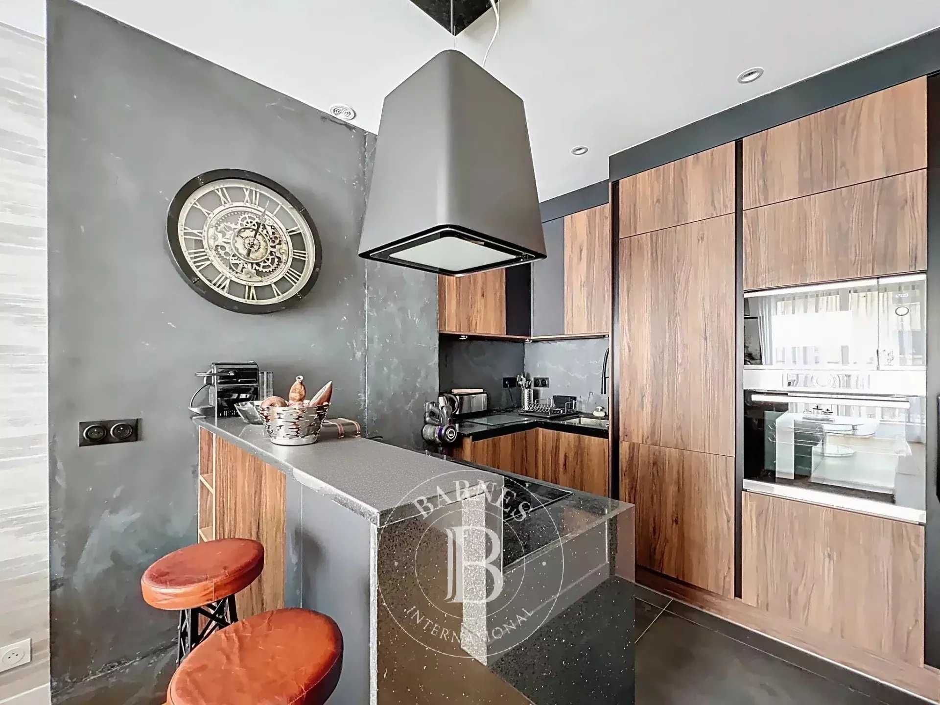 Apartment Paris 75008  -  ref 85719470 (picture 3)