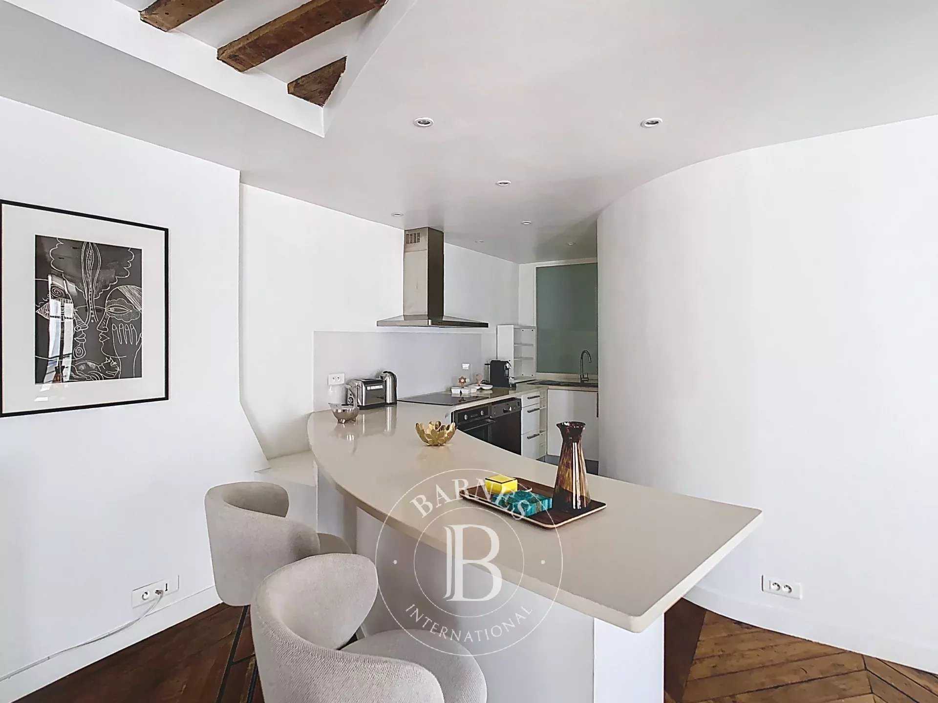 Apartment Paris 75001  -  ref 85674757 (picture 3)