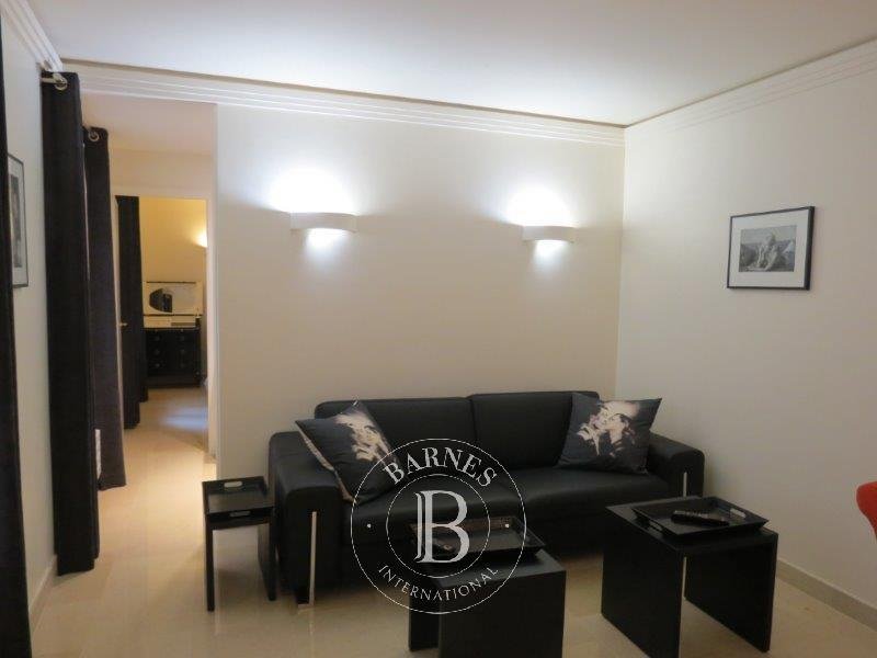 Appartement Paris 75008  -  ref 2768965 (picture 2)