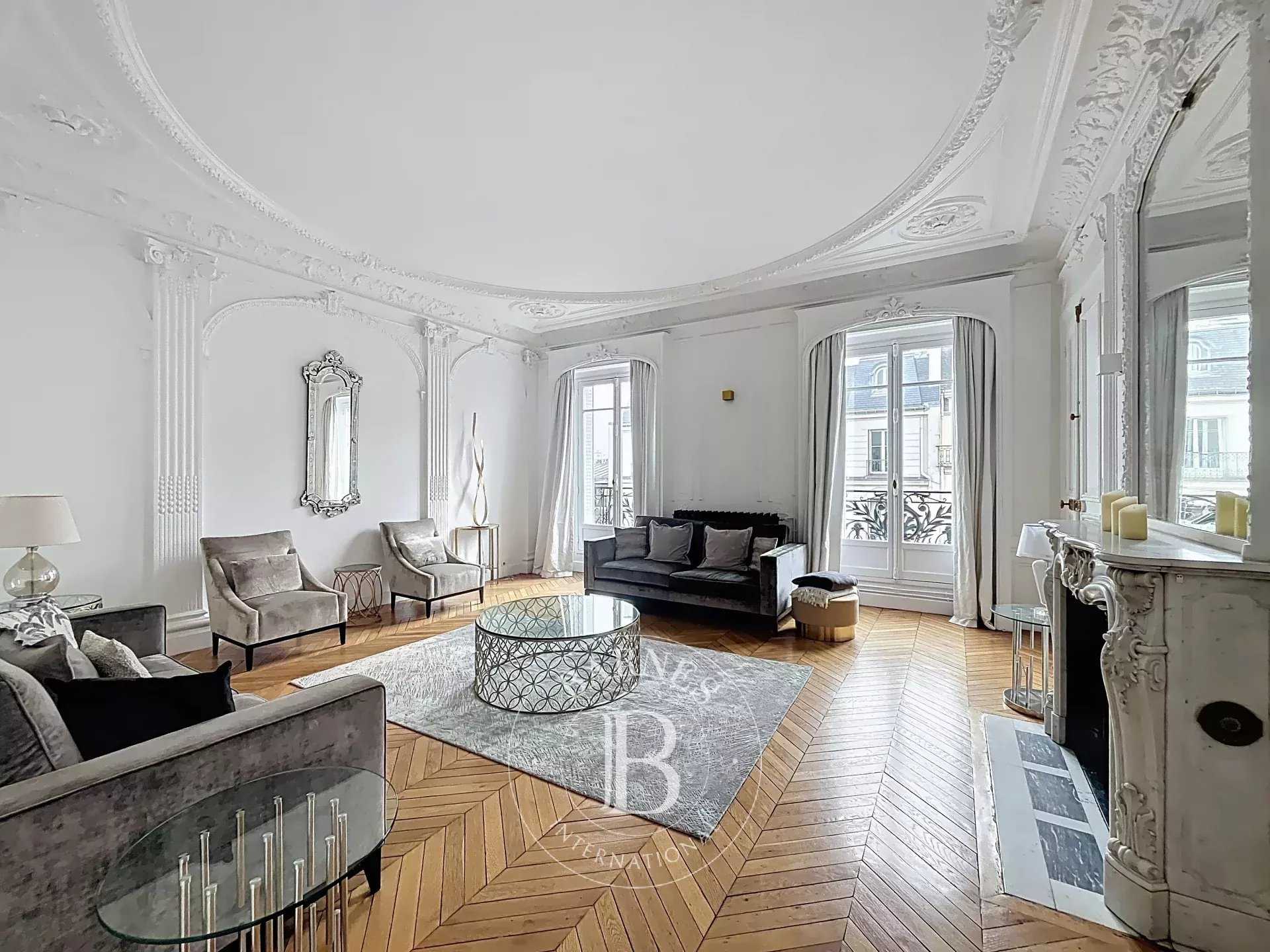 Appartement Paris 75008  -  ref 85860625 (picture 1)