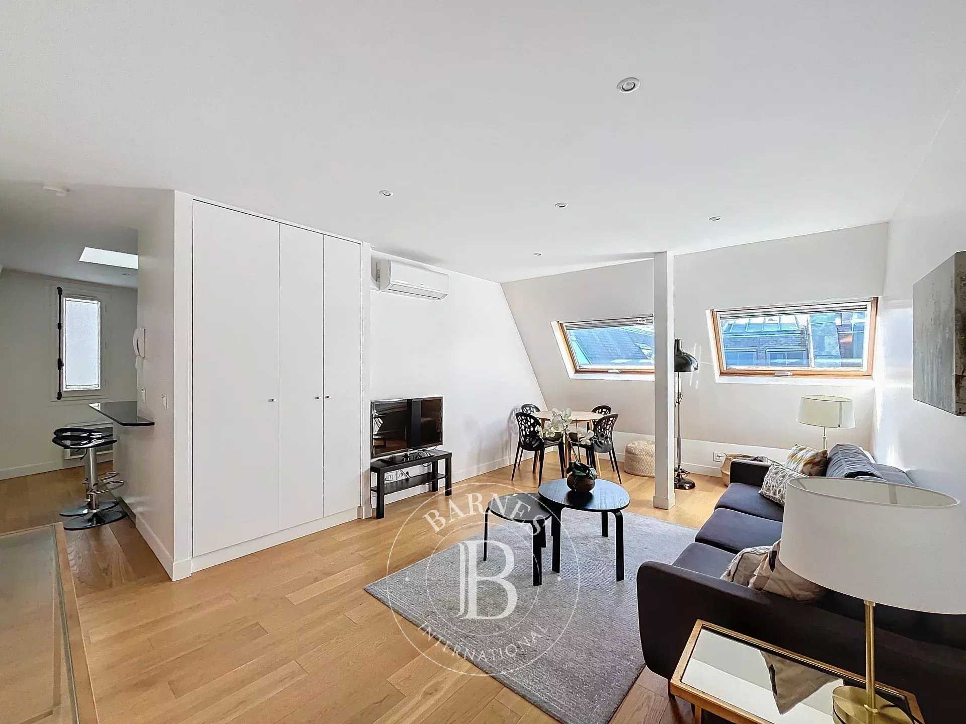 Appartement Paris 75008  -  ref 85650096 (picture 2)