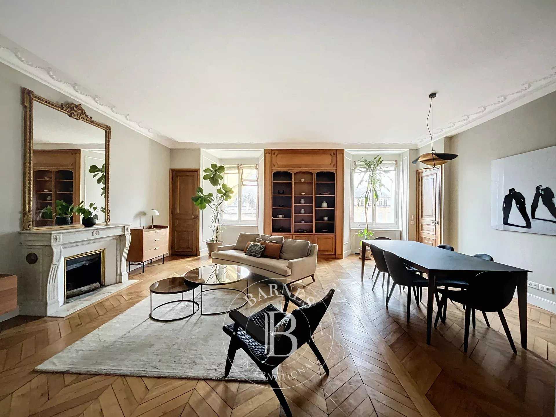 Paris  - Apartment 2 Bedrooms