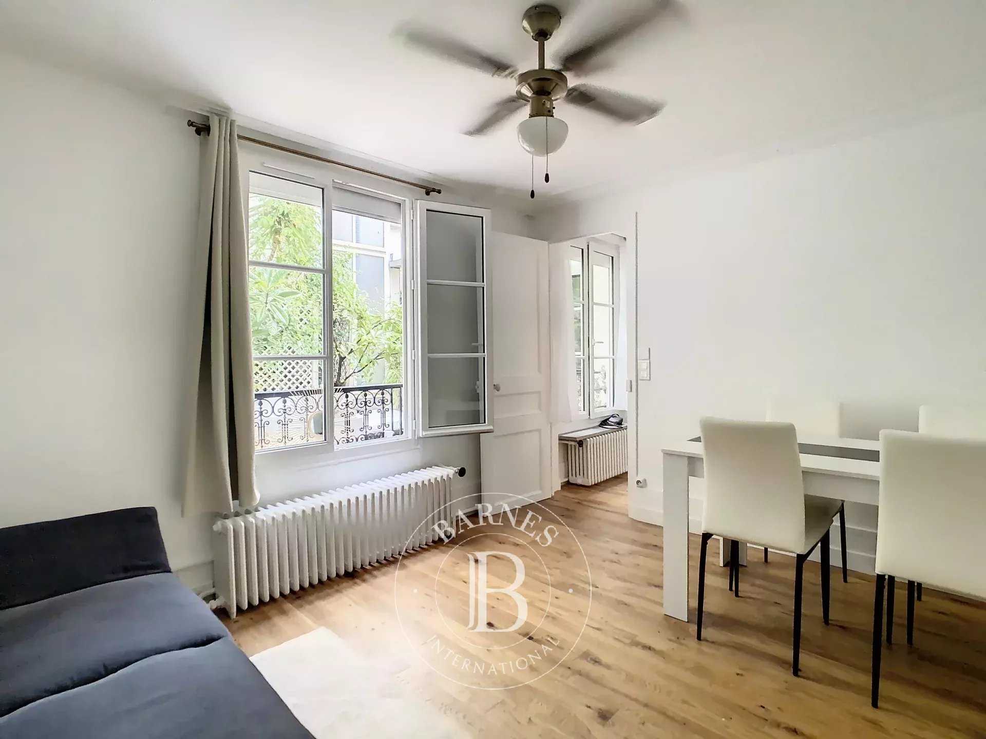 Appartement Paris 75008  -  ref 83068340 (picture 1)