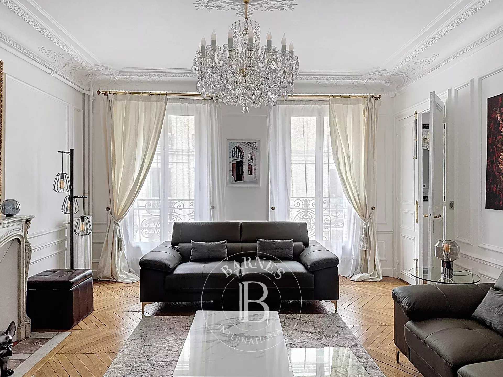 Apartment Paris 75008  -  ref 85930304 (picture 2)