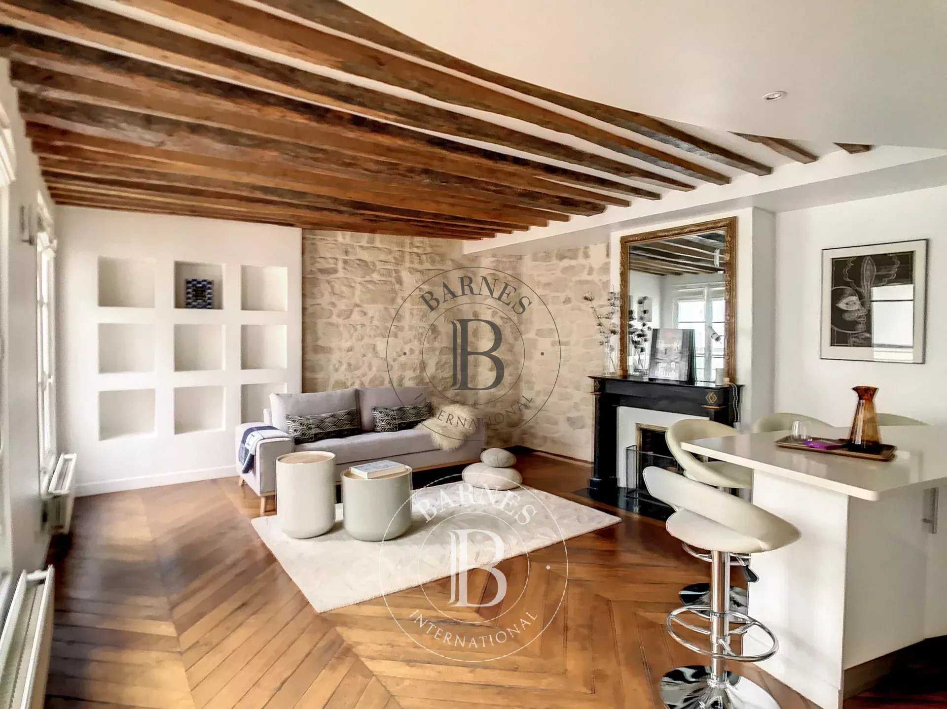 Appartement Paris 75001  -  ref 85674757 (picture 1)